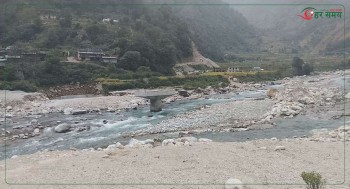 असारमा निर्माण सक्नुपर्ने पुल ४० प्रतिशत मात्रै बन्यो