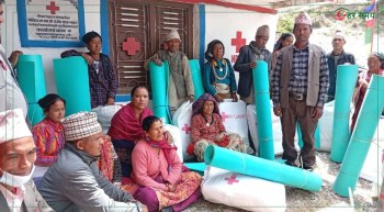मुगुमा आगलागी पीडितलाई राहत वितरण