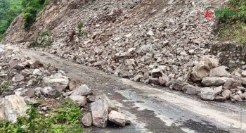 तिल्पुङ–धोबी सडक निर्माण नसकिँदै भत्कियो, कमसल काम गरेर भुक्तानी लिइयो 