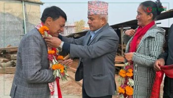 एमालेका शेर बहादुर तामाङ घरदैलोमा व्यस्त