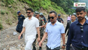 तातोपानी पुगेर मन्त्री लम्सालले भने -‘गाउँ जोखिममा भए बस्ती सारे भै हाल्यो नि’