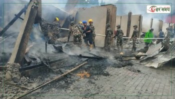 दोभानमा आगलागीबाट १० घर जलेर नष्ट