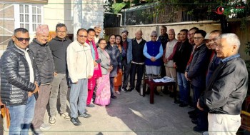 कार्यवाहक सभापति खडकालाई ट्रेड युनियन कांग्रेसको ज्ञापनपत्र : निर्वाचनअघि महाधिवेशन गरौं