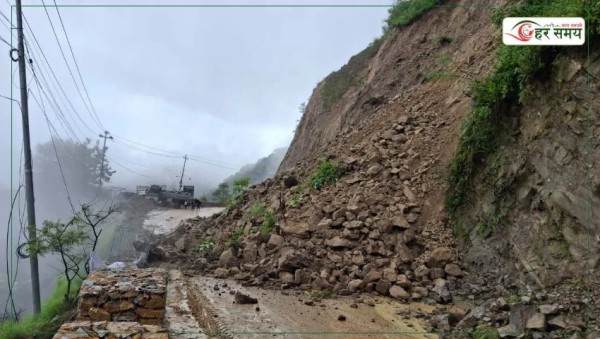 अरनिको राजमार्ग पनि पूर्ण रुपमा अवरुद्ध