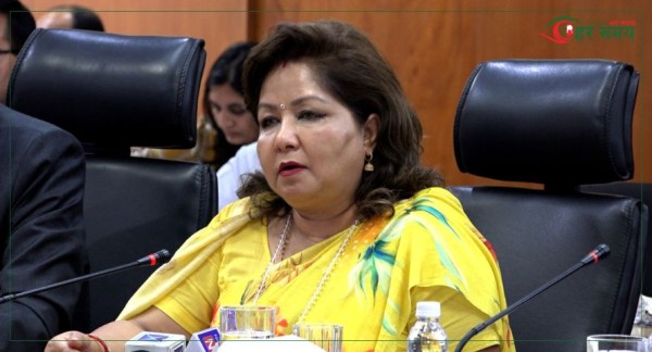 परराष्ट्र मन्त्री आरजु राणा रोम जाँदै