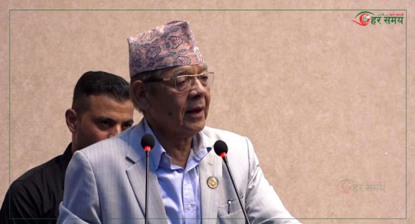 दल खारेज गर्न गौतमले आयोगमा दिए निवेदन 