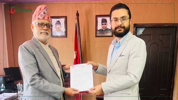 नवनियुक्त उपकुलपति खतिवडाले लिए पद तथा गोपनीयताको शपथ