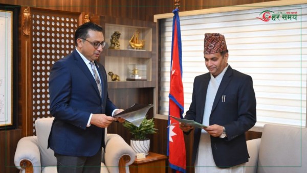 धितोपत्र बोर्डका अध्यक्ष भट्टले लिए पद तथा गोपनीयताको शपथ