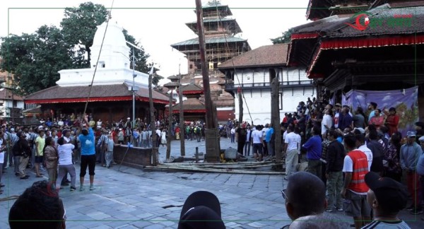 इन्द्रध्वजको लिंगो ढालेसँगै इन्द्रजात्राको समापन (भिडियोसहित)