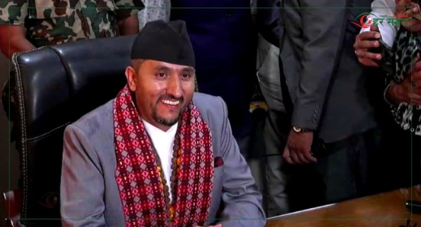 सञ्चारमन्त्रीको पहिलो निर्णय:  देशका प्रमुख १० वटा शहरमा नि:शुल्क इन्टरनेट सेवा उपलब्ध गराउने 