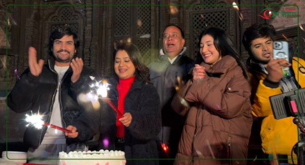 केकी अधिकारीले ‘झिंगेदाउ २’को सेटमै सप्राइज केक काट्दै मनाइन् जन्मदिन