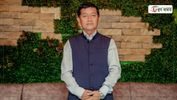 अनुभवले खारिएका पासाङ दोङको क्षेत्रीय सभापतिमा उम्मेदवारी