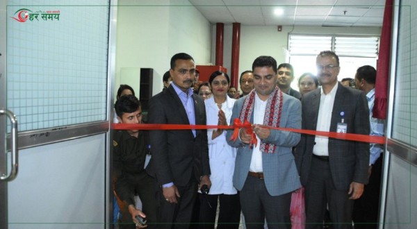 वीर अस्पतालमा थपिएको सर्जिकल आइसीयुको स्वास्थ्य मन्त्री पौडेलद्वारा उद्घाटन