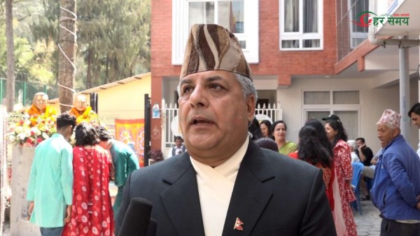 राजसंस्थालाई मागी खाने भाँडो बनाइयो, पूर्वराजालाई भ्रममा राखियो : अधिकारी