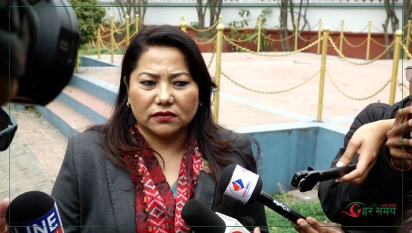 एमालेको नेतृत्व परिवर्तनबारे तत्काल निर्णय हुने संभावना छैन : रामकुमारी झाँक्री