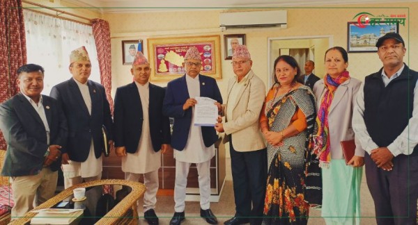 घरेलु तथा साना उद्योगहरुको प्रवद्र्धन र विकासका जोड दिन्छौं : मन्त्री सिन्हा