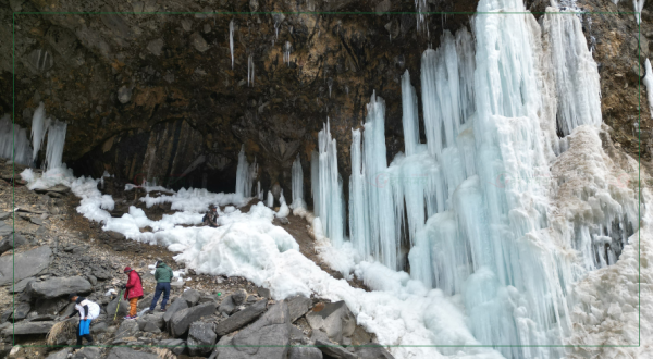 पूर्वाधारका पर्खाइमा सुनछहरा