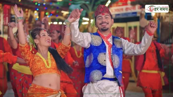 १५ वर्षपछि ‘रातो टीका जमरा’ दशैँ गीत लिएर फर्किए सुरेश अधिकारी (भिडियोसहित)
