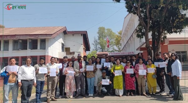पत्रकार हत्यामा संलग्नलाई कारबाहीको माग गर्दै मुख्यमन्त्रीलाई ज्ञापन पत्र