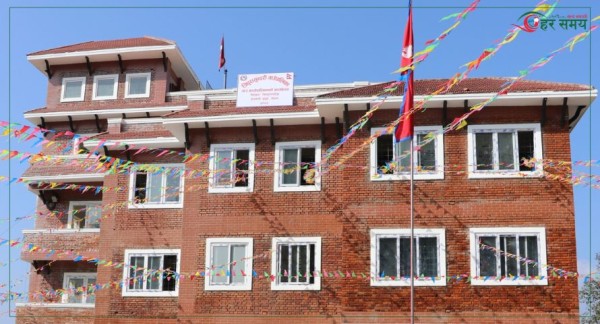 सडक बनेको  ४८ वर्षपछि कालोपत्रे