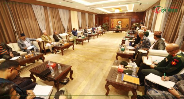 बालुवाटारमा एमालेले भन्यो नहुने चुनावको छलफल किन गर्नु? राप्रपा र गृहमन्त्री बिच पर्‍यो नोकझोक