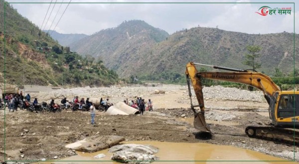 रोशी खोलाले बगाएको बीपी राजमार्ग मर्मत जारी