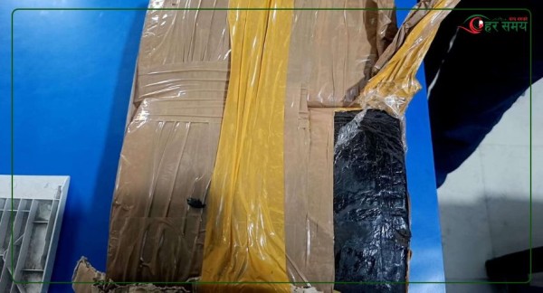 वीरगन्जबाट १० केजी चरेससहित एक जना पक्राउ 