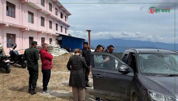 अस्पताल अलपत्र पार्ने ठेकेदारको गाडी मेयरको नियन्त्रणमा