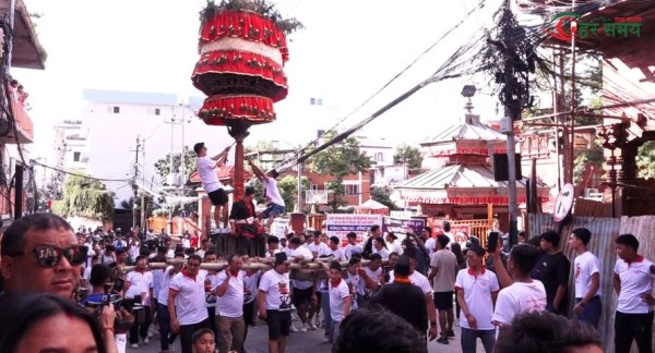 कहीँ नभएको जात्रा हाँडी गाउँमा