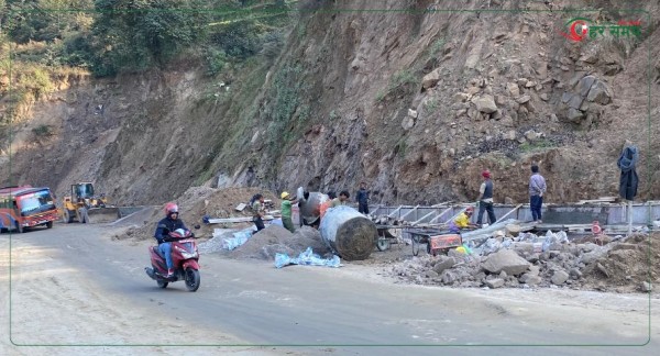 धुलिखेल–खावा सडकमा धमाधम काम