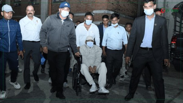 केपी शर्मा ओली अस्पतालबाट डिस्चार्ज