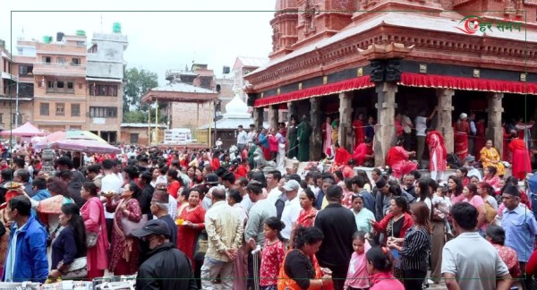 १० वर्षपछि कुमारी माजुलाई बस्त्र, आभूषण तथा गरगहना चढाइयो 