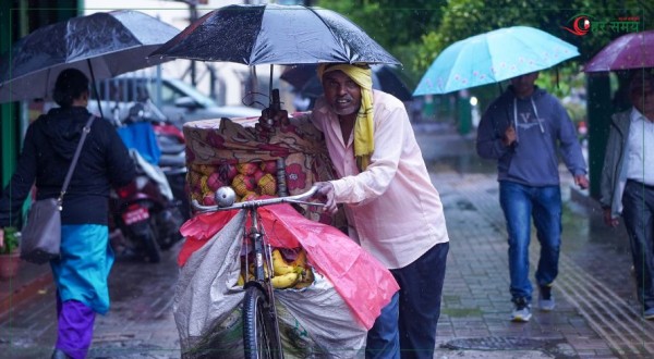 यी प्रदेशमा तीन धेरै भारी वर्षाको सम्भावना, सडक तथा हवाई यातायात समेत प्रभावित हुन सक्ने