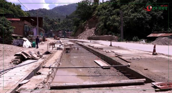 सवारी चापका कारण नागढुङ्गा–मुग्लिन सडक निर्माणले गति लिन सकेन [भिडियो]