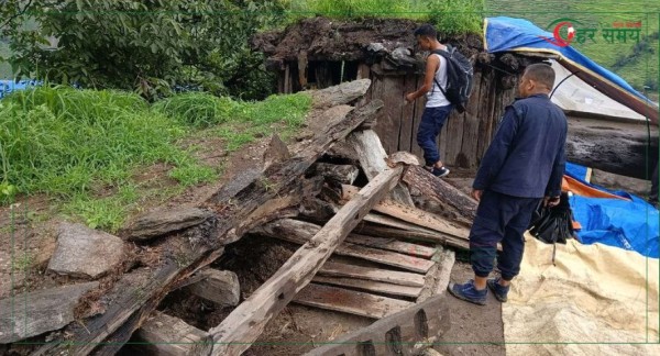 अविरल वर्षाका कारण मुगुमा नौ घर ढले