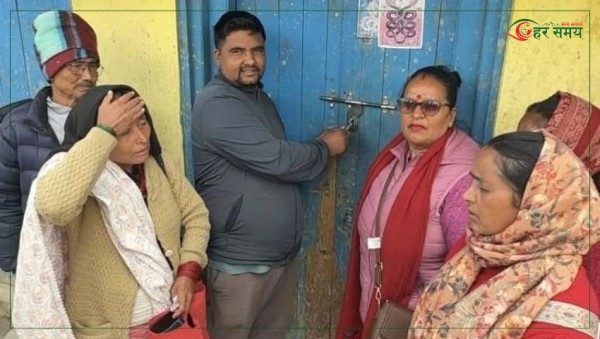 जुम्लामा दुई उडान गर्ने सहमतिपछि नेपाल एयरलाइन्स कार्यालयको ताला खोलियो