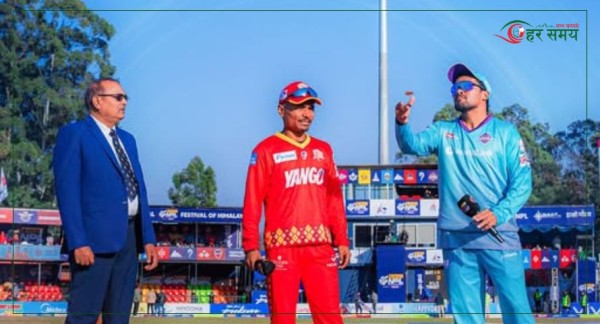 काठमाडौंले टस जितेर पहिला ब्याटिङ गर्दै