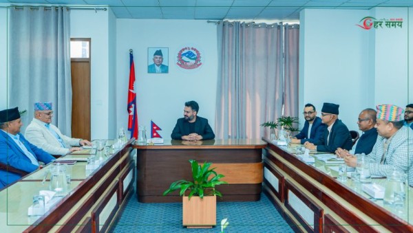 प्रधानमन्त्री बालेन र मुख्यमन्त्रीहरूको छलफलः संघीयता कार्यान्वयनका जटिलता सुल्झाउन माग