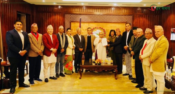 प्रधानमन्त्रीसँग राप्रपाको भेटः राजा, दल र जेनजीबीच समझदारीको राखियो प्रस्ताव