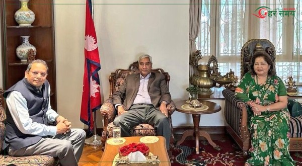 देउवा दम्पतीले भेटे भाजपा विदेश विभाग प्रमुख