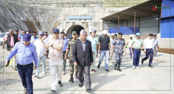 ऊर्जामन्त्री खड्काद्वारा सुनकोशी मरिन डाइभर्सन आयोजनाको निरीक्षण