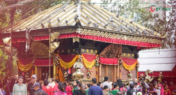 असोज ९ : मैतीदेवी मन्दिरमा भक्तजनहरूको भिड