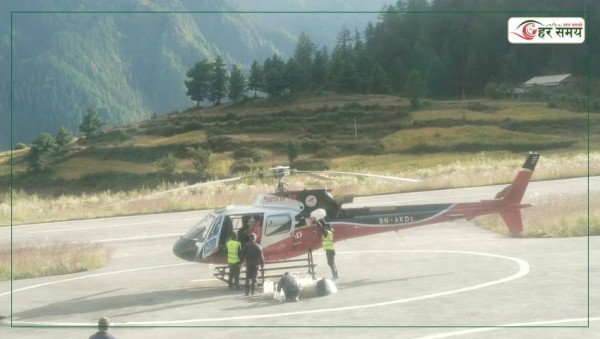 तीन जना विदेशी नागरिकको हेलिकप्टरमार्फत उद्वार