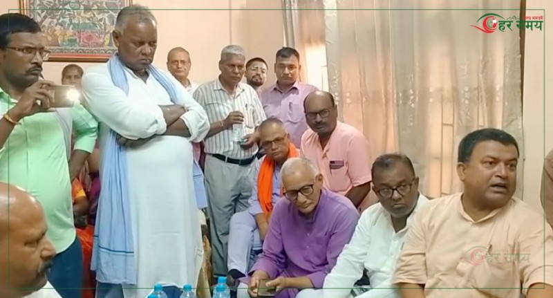 राजर्षि जनक विश्वविद्यालयको भवन निर्माणको माग गर्दै कांग्रेसले बुझायो स्मरण पत्र (भिडियोसहित)