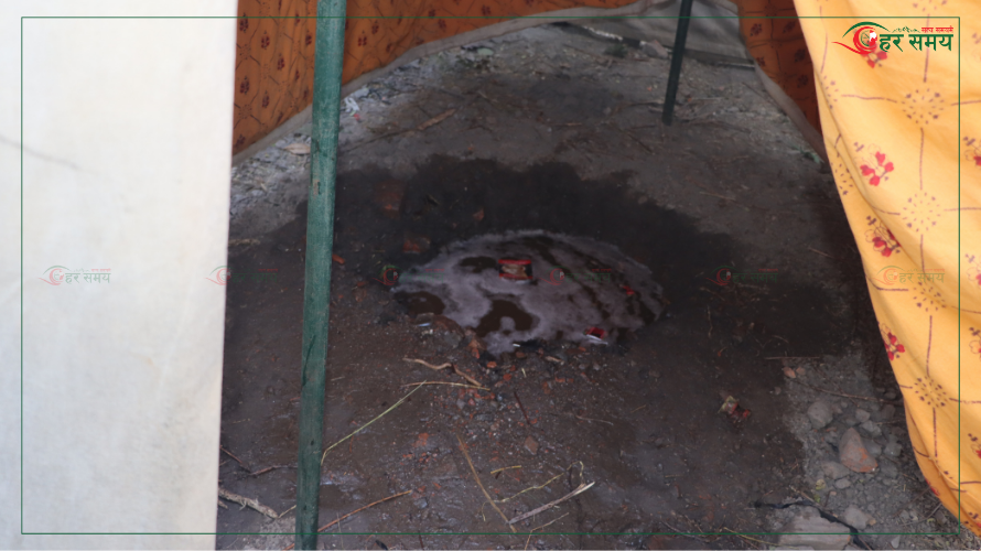 Army-Camp-Toilet-2--1738468591.png