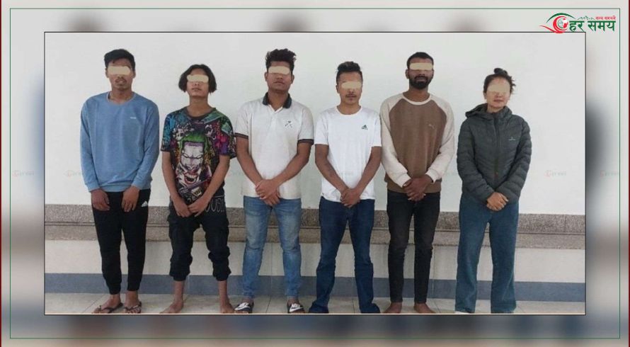 काठमाडौंको तीनकुने क्षेत्रमा आगजनी, तोडफोड गर्ने थप ६ जना पक्राउ 