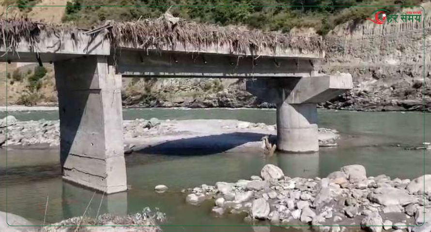 बाढीले पुल बगाएको नेपालथोकमा बेलिब्रिज बन्ने 