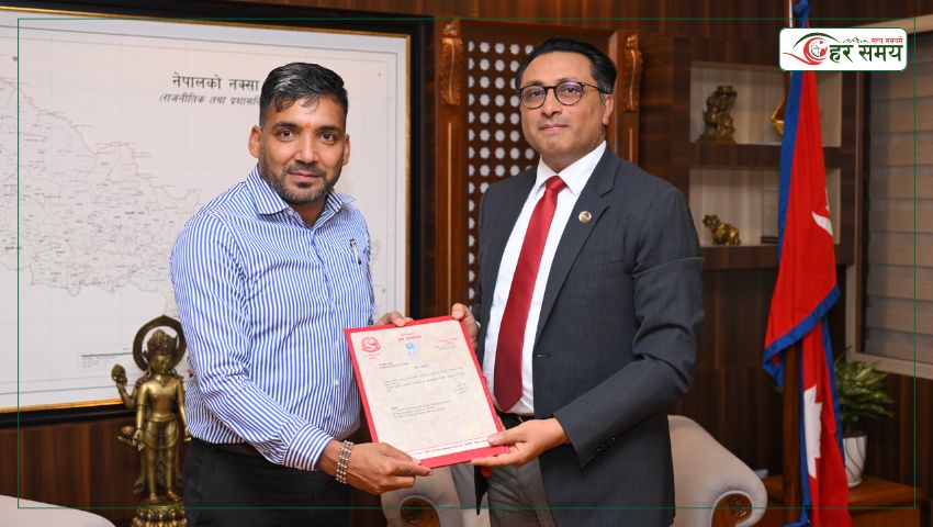 अर्थमन्त्री डा. स्वर्णिम वाग्लेको राजस्व सल्लाहकारमा एफसीए भोजन अर्याल नियुक्त