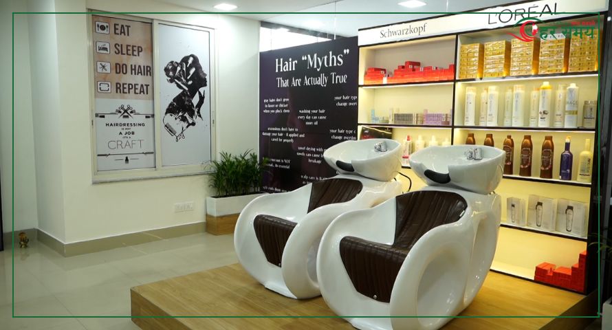 साढे चार करोड लगानीमा काठमाडौँमा अन्तर्राष्ट्रिय ब्यूटी स्कुल आइएसएएसको फ्रेन्चाइज सुरु (भिडियोसहित)