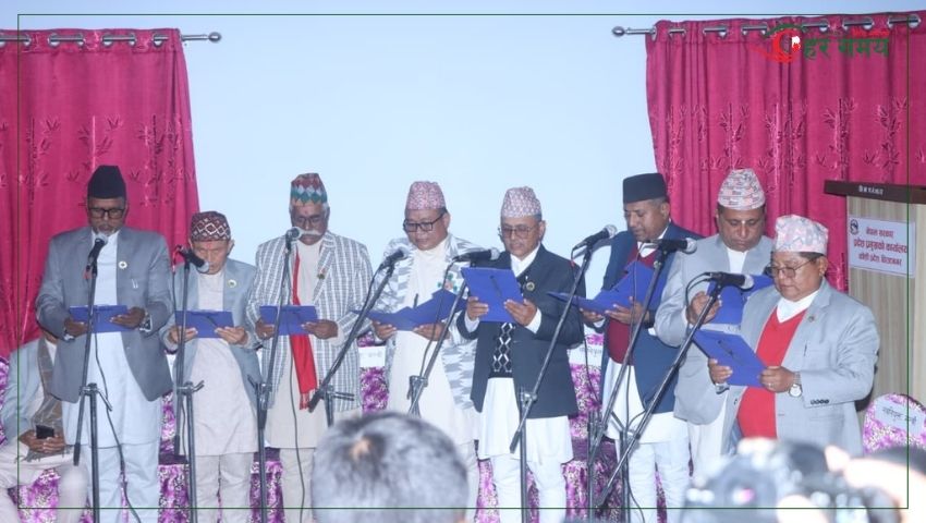 कोशी प्रदेशमा मन्त्रिपरिषद् पुनर्गठन, आठ मन्त्री र दुई राज्यमन्त्रीले लिए शपथ